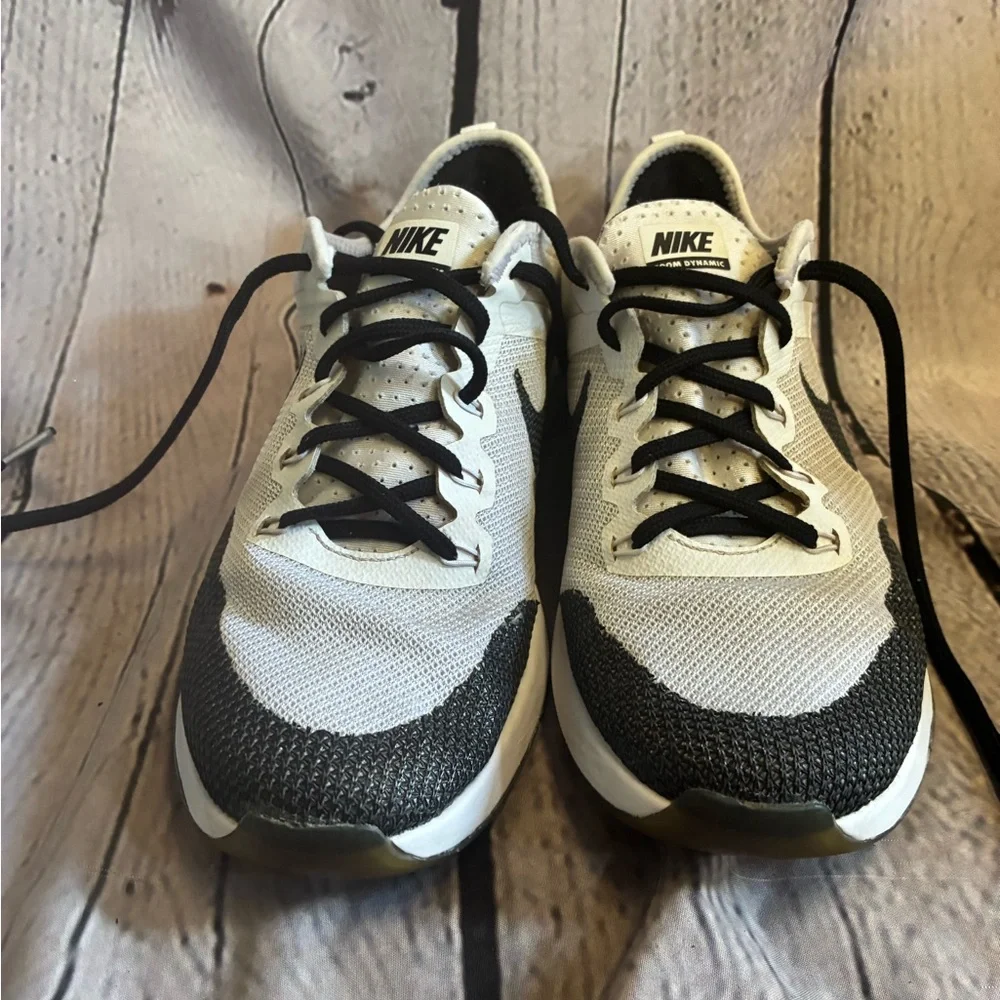 Nike Womens Air Zoom Dynamic TR Running Training Shoes Size 9 Athletic‎ Sports
